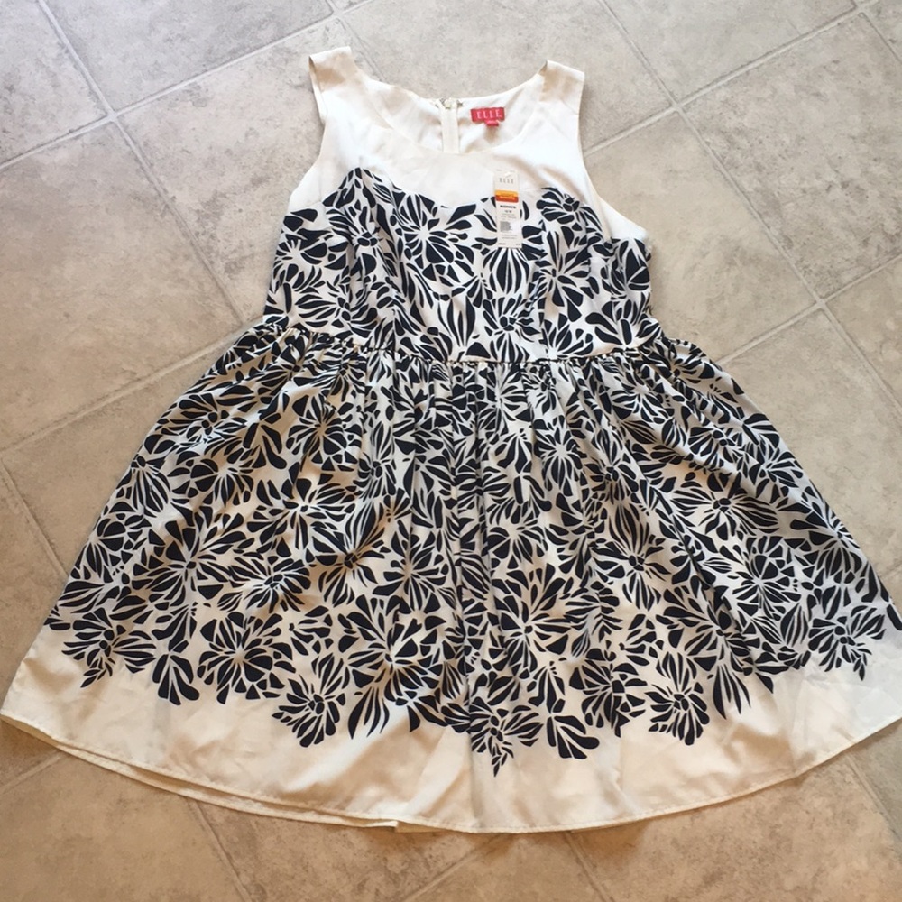 Black and White Elle knee length dress size 18W